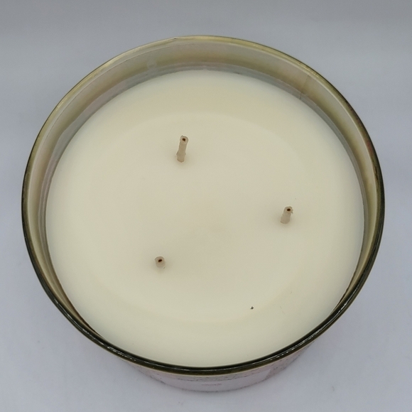 Bath & Body Works Red Velvet Cupcake 3 wick candle - Picture 2 of 4
